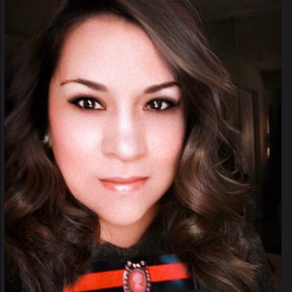 Meet your Posher, Maria